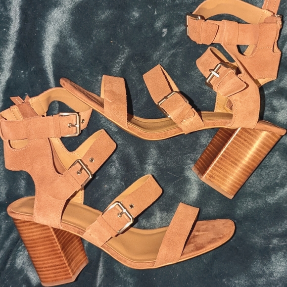 Corrupted Crown Sandals
